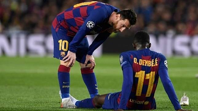 Pemain Barcelona, Ousmane Dembele, mengalami cedera dalam pertandingan melawan Dortmund